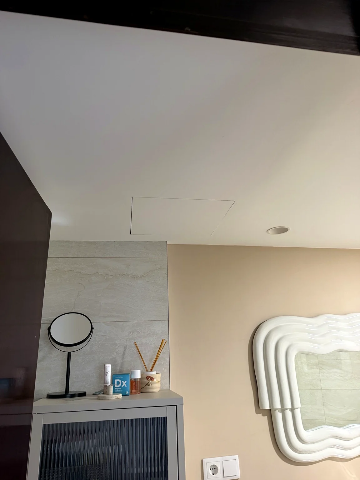 Instalación de conductos y control Airzone en apartamento de Benidorm - imagen 6